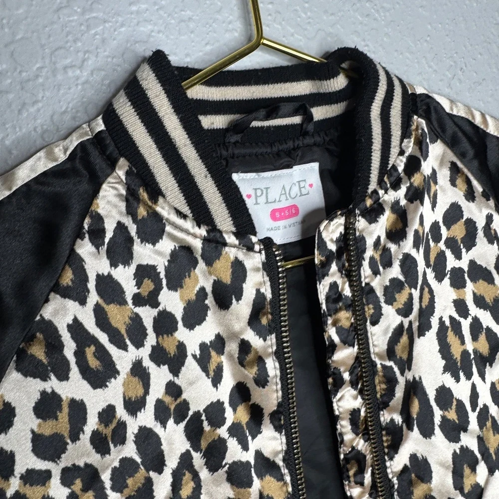 The Childrens Place Size 5/6 Leopard‎ print full Zip Bomber Jacket